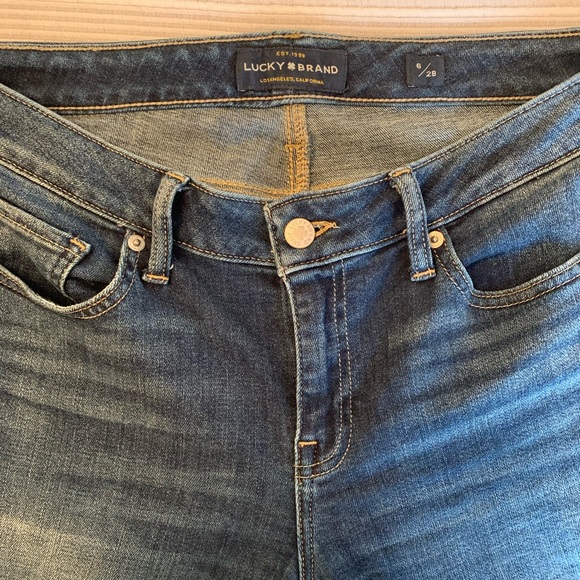 New Lucky Brand Jeans - Picture 2 of 6